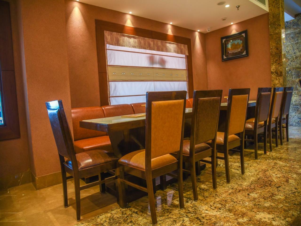 Bharawan Clarks Inn Express Amritszár Kültér fotó
