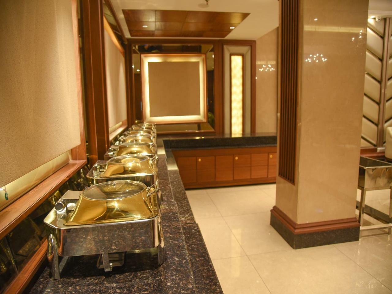 Bharawan Clarks Inn Express Amritszár Kültér fotó